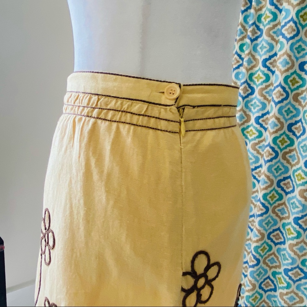 Max Studio Yellow Linen Blend Embroidered A-line Skirt (size 4) - Picture 5 of 7